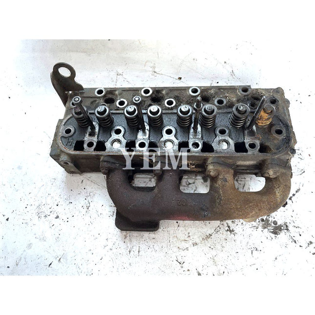 V1305 V1305-B Cylinder Head Assembly For Kubota Engine B2710HSD B2920HSD Tractor